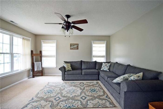 Building Photo - 4833 Lighthouse Ct