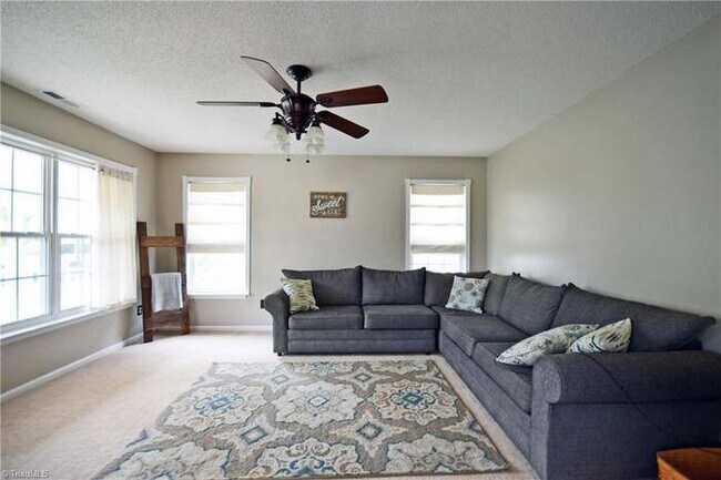 Foto del edificio - 4833 Lighthouse Ct
