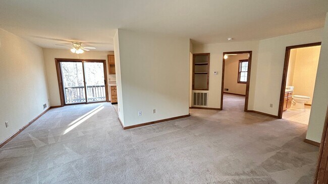 Foto del edificio - 4212 Menga Dr