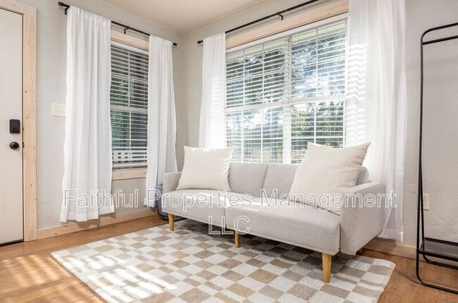 Foto del edificio - 13584 FM 14