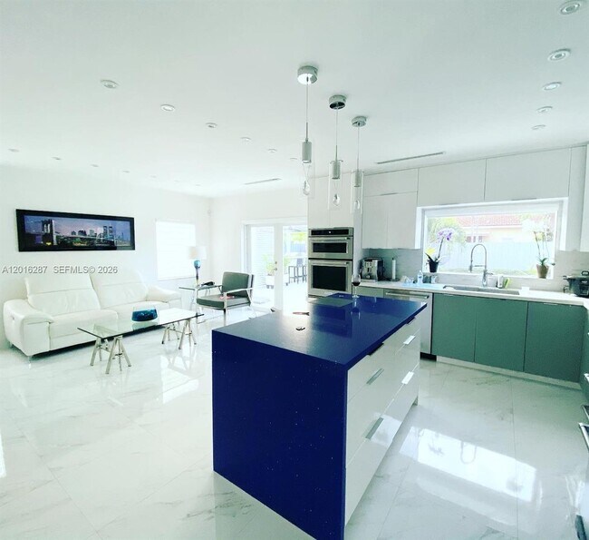 Foto del edificio - 13831 SW 28th St