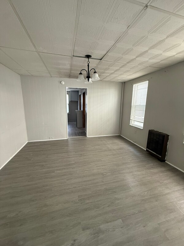 Foto del edificio - 1365 Capouse Ave