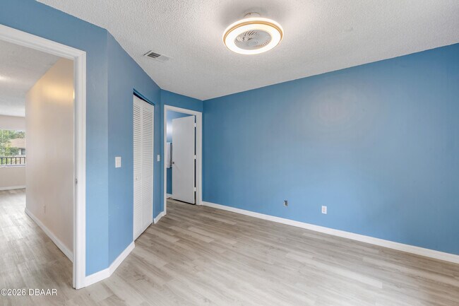 Building Photo - 1601 Big Tree Rd