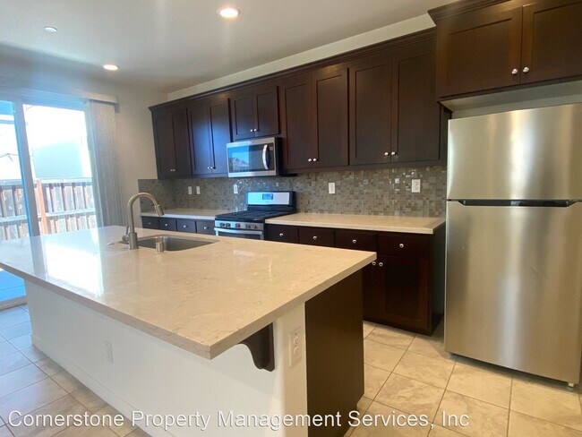 Building Photo - 4 br, 3 bath House - 2369 Spitfire Way