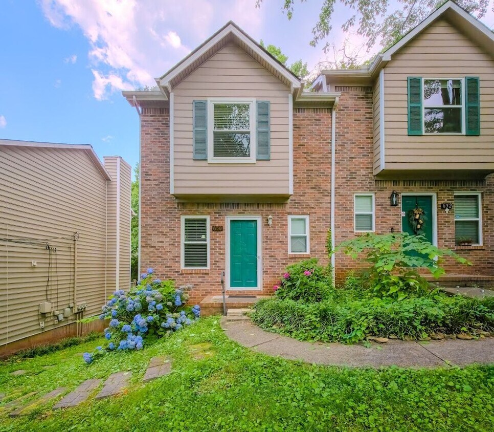 Knoxville 37923 - 2 bedroom 1.5 bath condo... - Knoxville 37923 - 2 bedroom 1.5 bath condo...