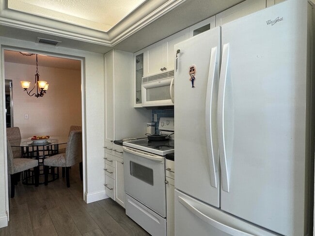 Foto del edificio - 3051 NE 47th Ct