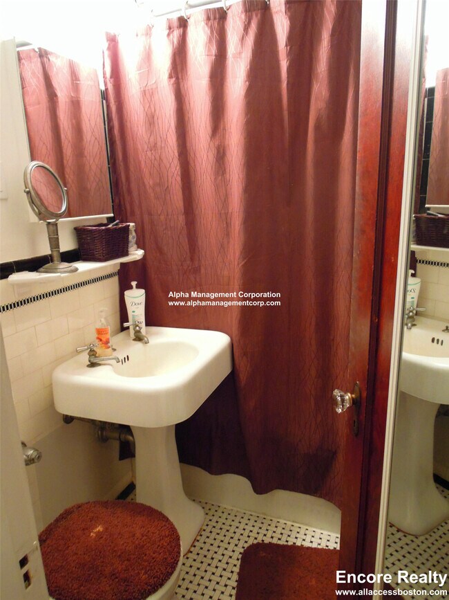 Foto del edificio - 349 Pleasant St