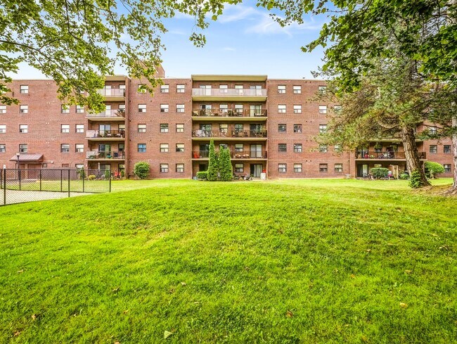 Photo du bâtiment - Heritage Place Apartments