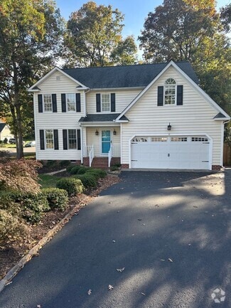 Building Photo - 3000 Sandy Bluff Pl