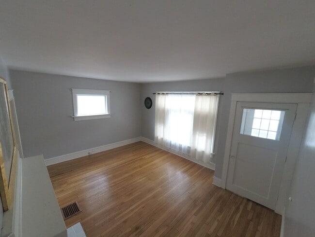 Living Room View 2 - 1032 W 30th St