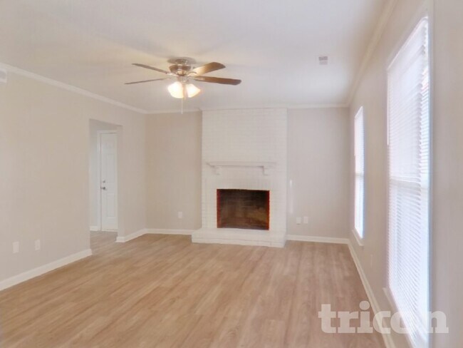 Building Photo - 9033 Trailhead Ct