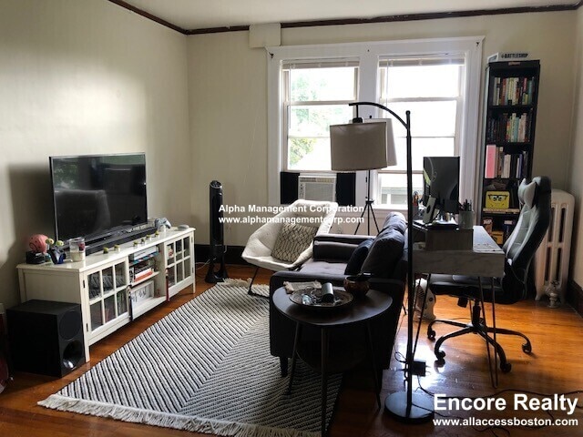 Building Photo - 155 Summer St