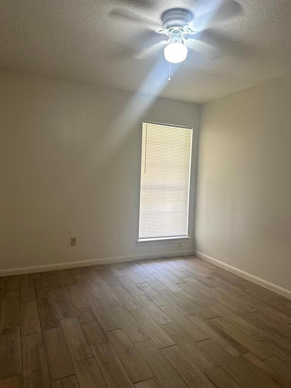 Foto del edificio - 3146 Bonney Briar Dr