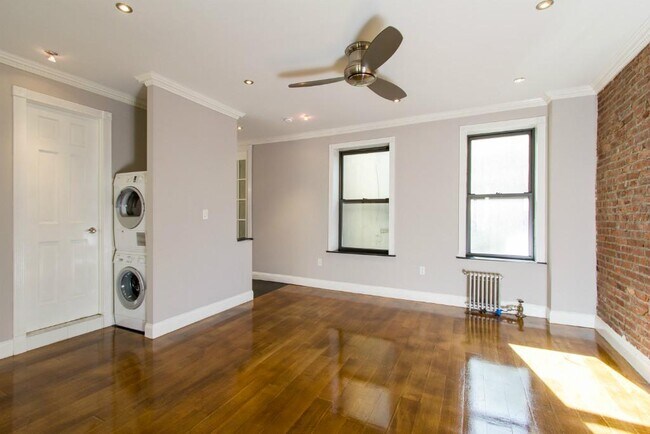 Foto del edificio - 334 E 100th St