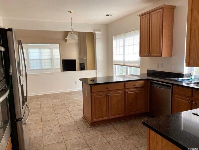 Building Photo - 87 Louden Loop