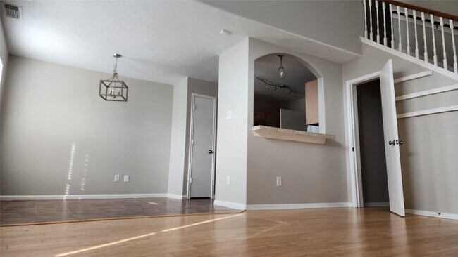 Foto del edificio - 6819 Highwind Bend Ln
