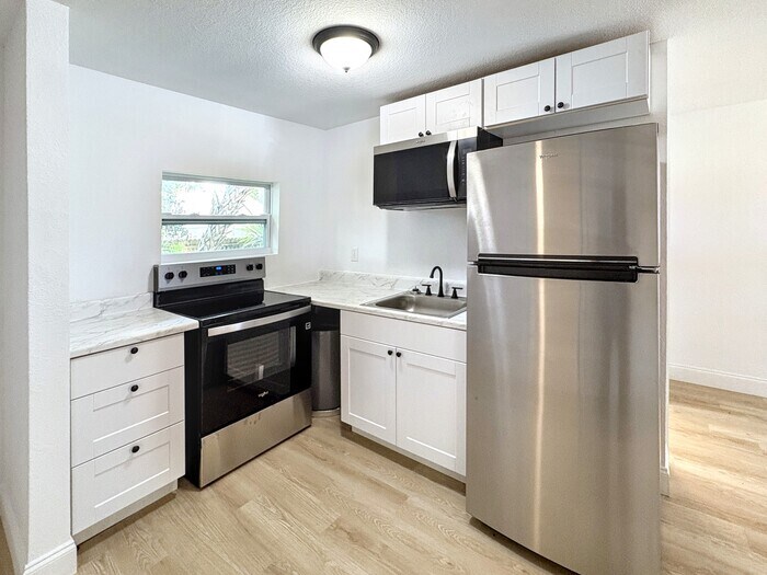 Foto principal - 4605 N Hubert Ave