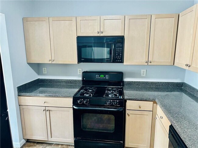 Building Photo - 6078 Oak Bend Ct