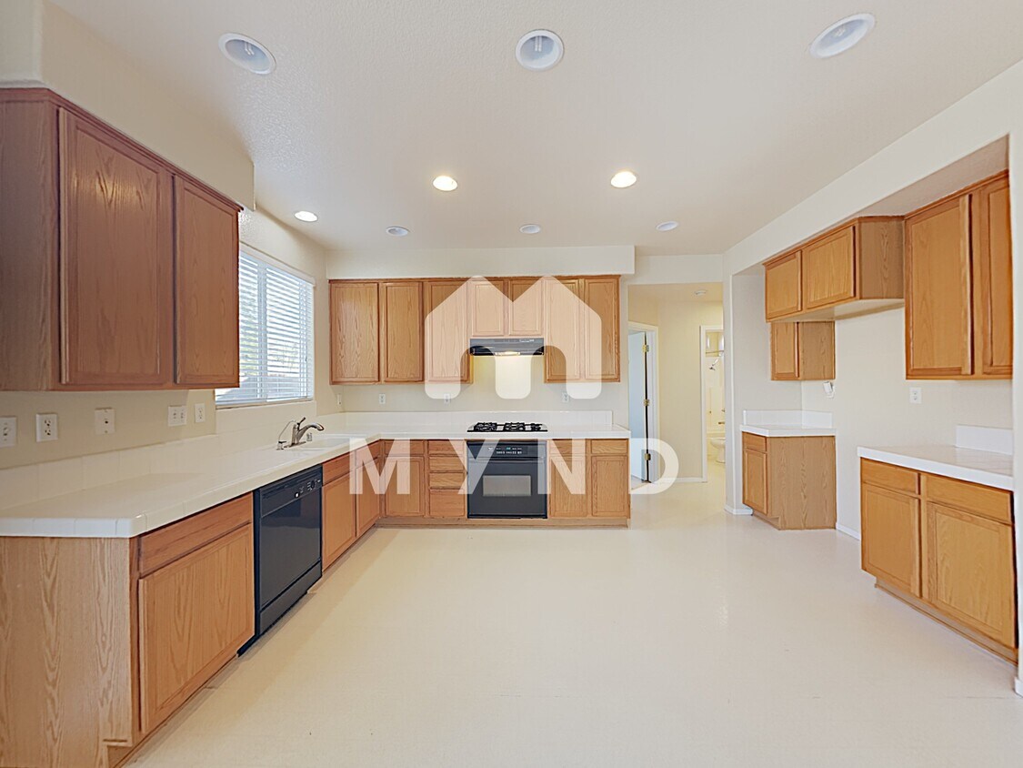 10860 Nestlenook Cir House Rental in Mather, CA