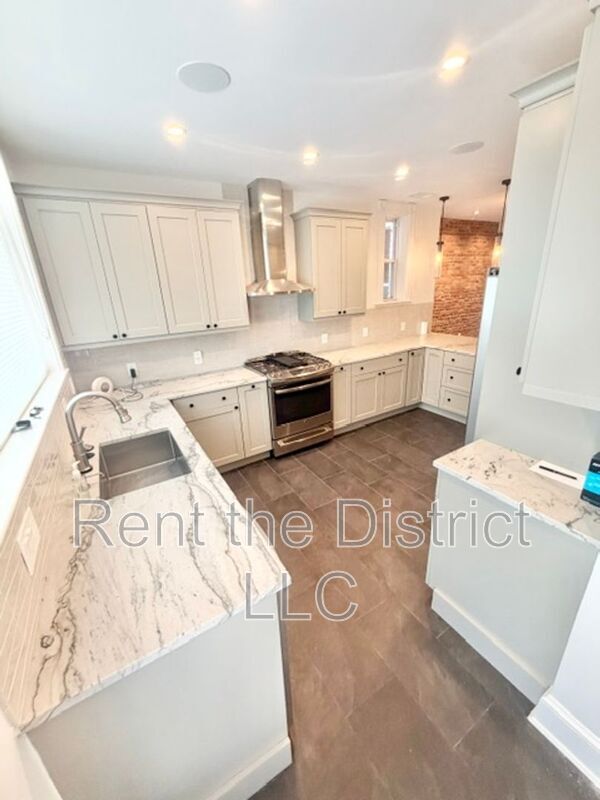 Foto del edificio - 1151 5th St NE
