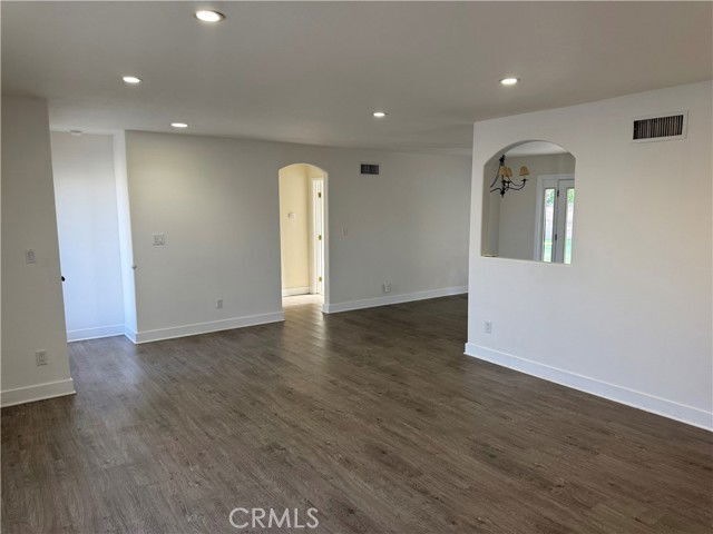 Building Photo - 23056 Lanark St