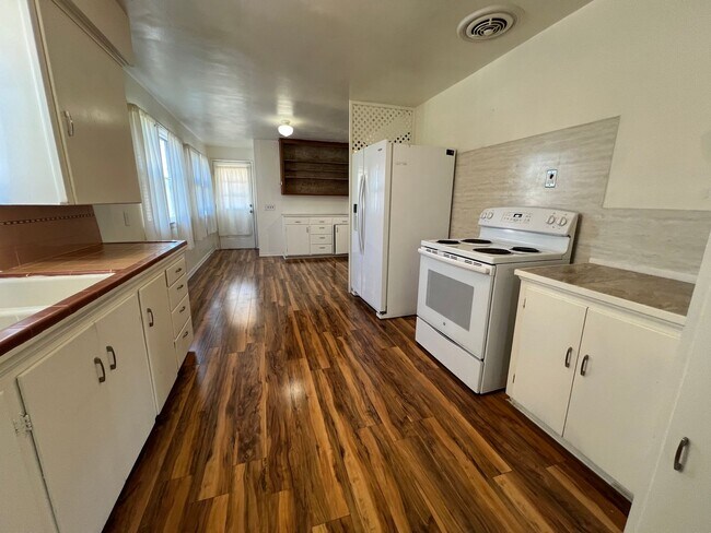 Foto del edificio - 3 Bed / 1.75 Bath Home for Rent in Bremert...