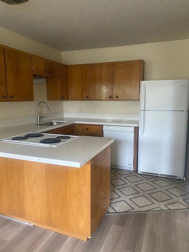 Building Photo - Charming 2Br/1Ba Apartment in Quiet Boulde...