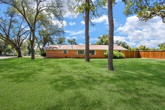Building Photo - 1119 Edgewood Dr