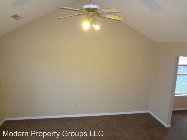 Foto del edificio - 3705 Pimlico Dr