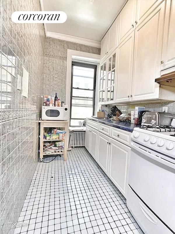 Foto del edificio - 536 E 87th St