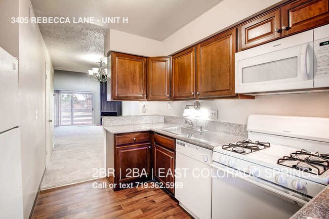 Building Photo - 3405 REBECCA Ln