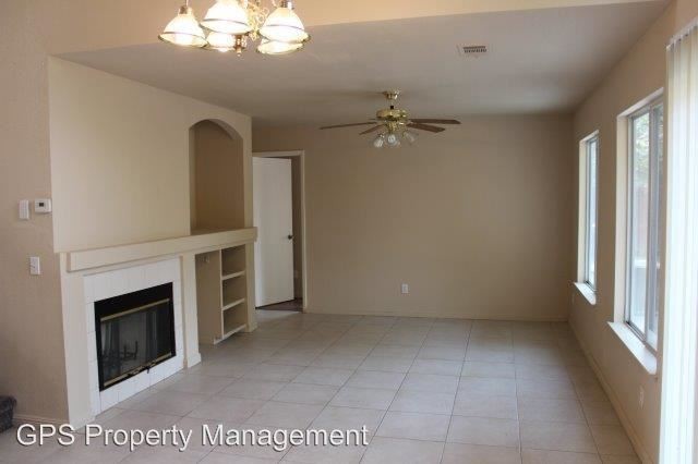 Building Photo - 4 br, 3 bath House - 1907 Gordon Verner