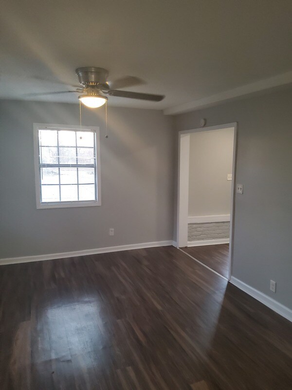 Building Photo - 1407 Ferguson Rd