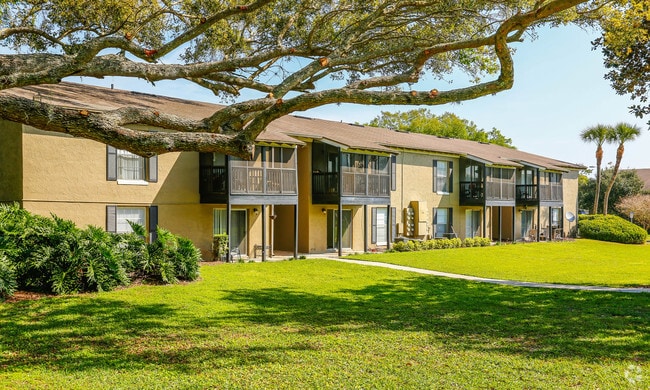 Oaks Of Spring Valley Apartments Altamonte Springs Fl Apartments Com
