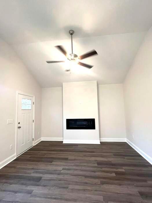 Foto del edificio - 2605 Roanoke Ave