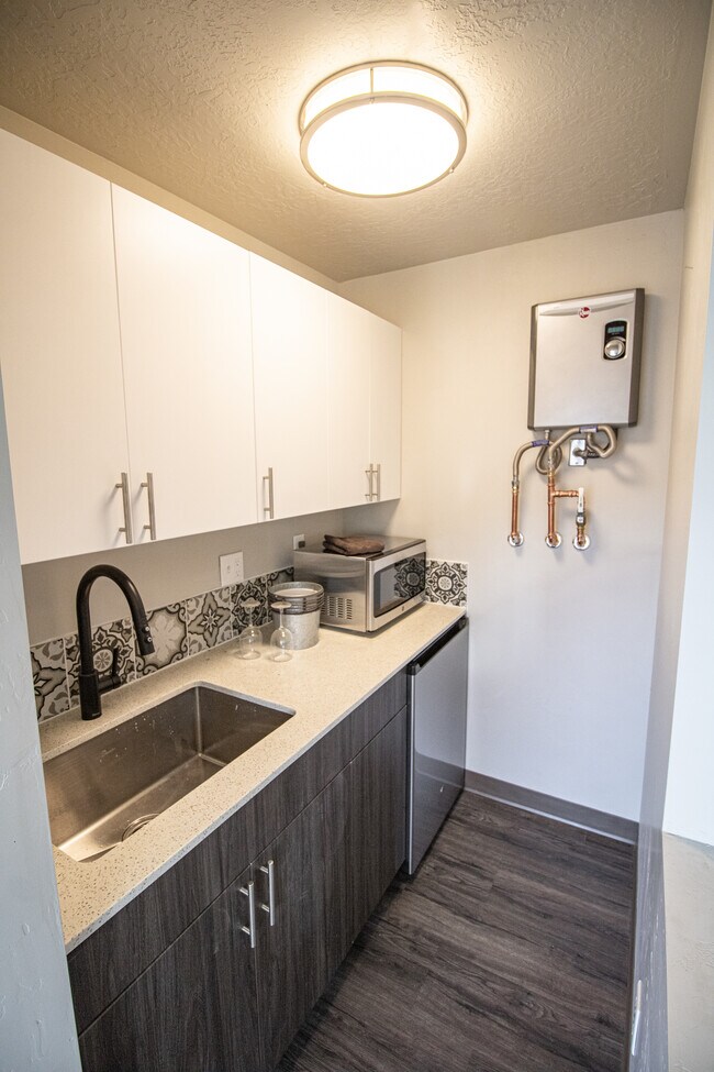 College Crest Apartments in Pullman, WA