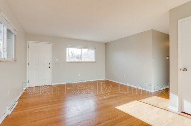 Foto del edificio - 4326 Raritan St