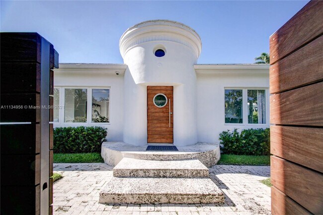 Foto del edificio - 330 E San Marino Dr