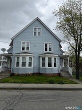 Building Photo - 9 Mechanic St