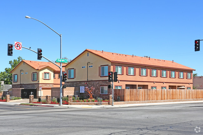 Building Photo - 483-487 W Locust Ave