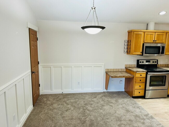 Foto del edificio - Charming Condo in Terrific Salmon Creek Location