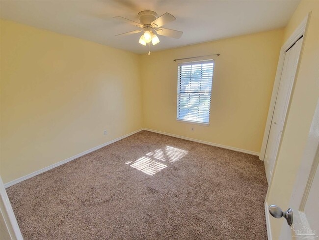 Building Photo - 1306 Pine Hill Cir