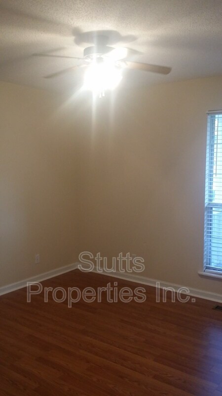 Building Photo - 1021 Brookhill Dr