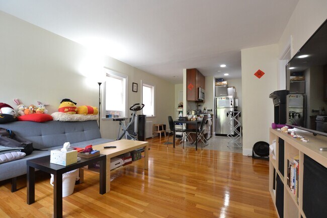 Foto del edificio - 36 Highland Ave