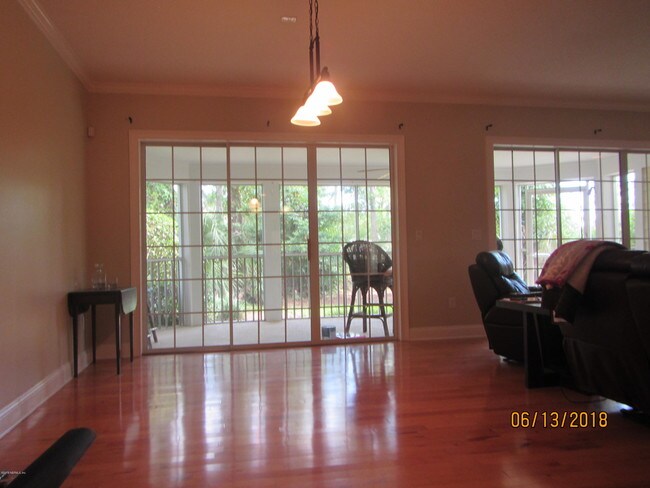 Building Photo - 350 N Shore Cir