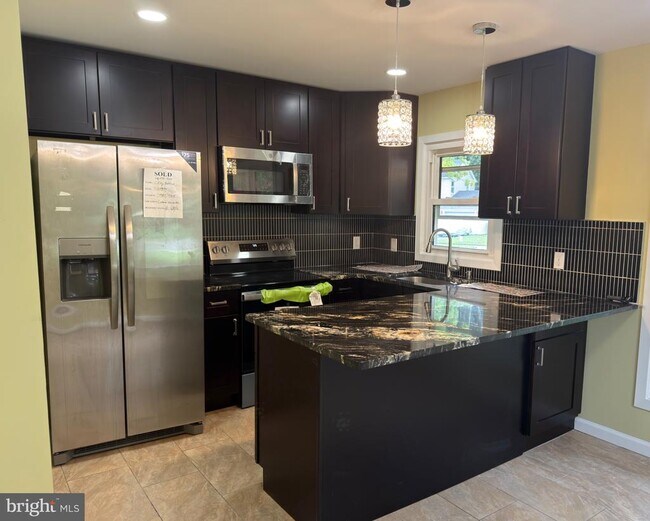 Foto del edificio - 54 Plumtree Ln