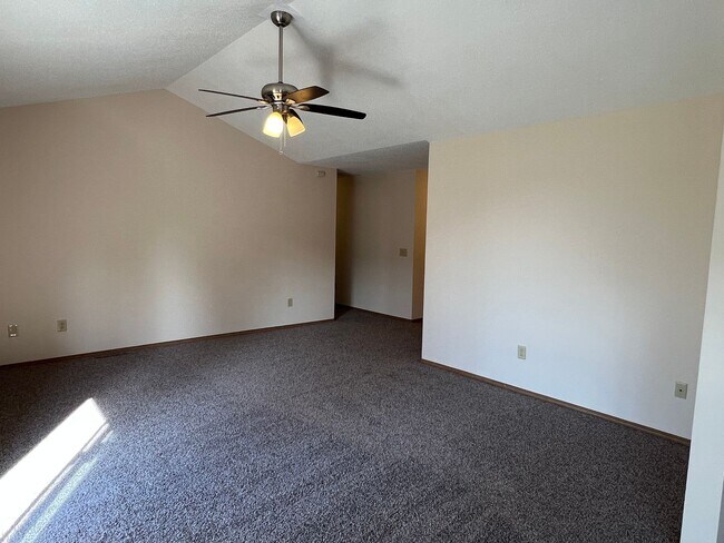 Foto del edificio - South Springfield Rental