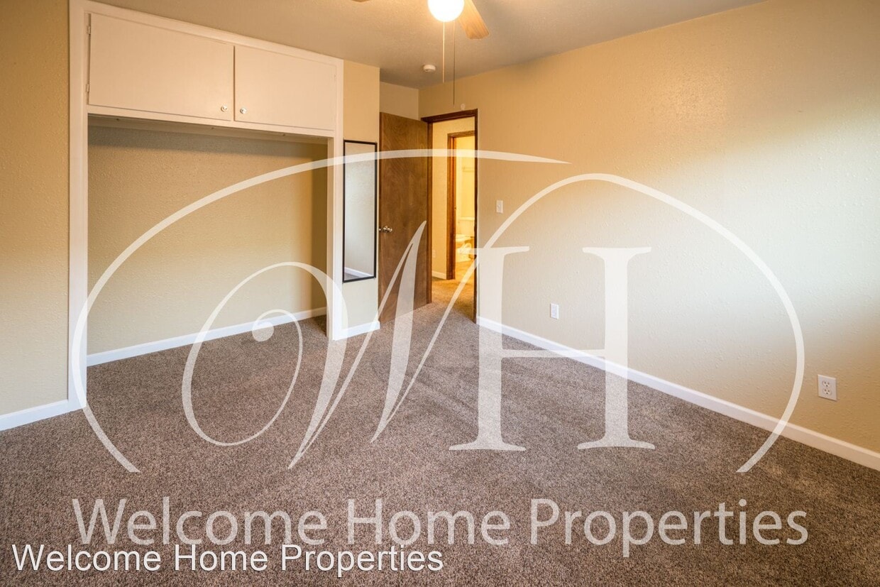 108 SE 6th St, College Place, WA 99324 Room for Rent in College Place