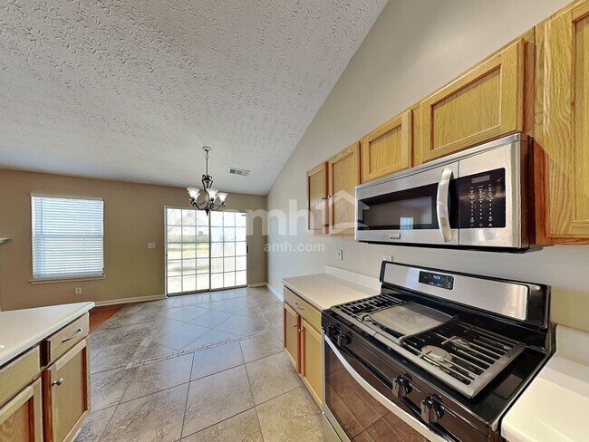 Foto del edificio - 254 Rockingham Drive