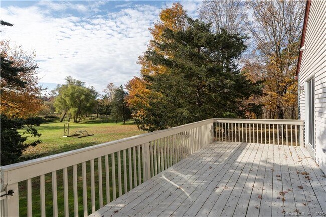 Building Photo - 121 Higganum Rd